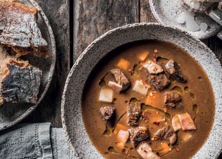 Σούπες του χειμώνα: Συνταγές για τις πιο θερμαντικές σούπες