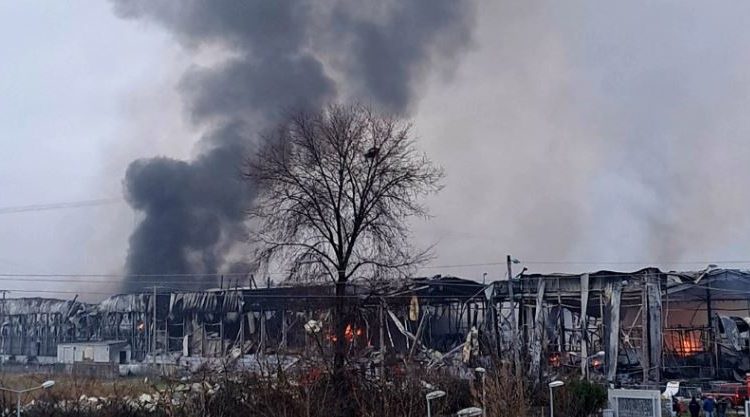 Τρίκαλα: Τρεις εργαζόμενες νεκρές από μεγάλη φωτιά σε εργοστάσιο