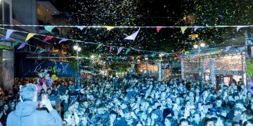 Φαντασμαγορική έναρξη για το 9ο Καρναβάλι Αμαλιάδας – Χιλιάδες κόσμου