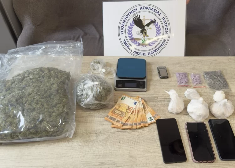 Πάτρα: Θα “έσπρωχναν” ecstasy και κοκαΐνη κατά τη διάρκεια του Καρναβαλιού