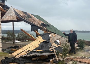 Λίμνη Πηνειού: Κατέρρευσε η στέγη στο αναψυκτήριο