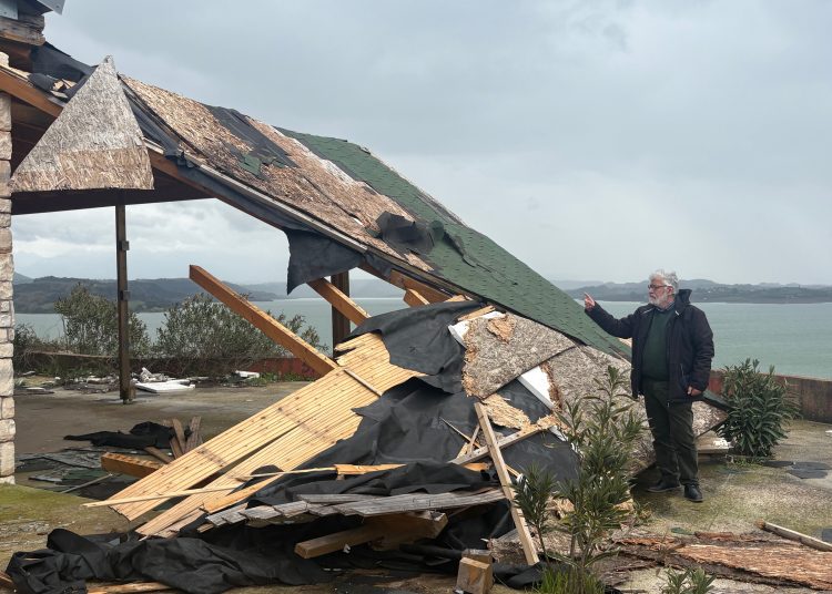 Λίμνη Πηνειού: Κατέρρευσε η στέγη στο αναψυκτήριο