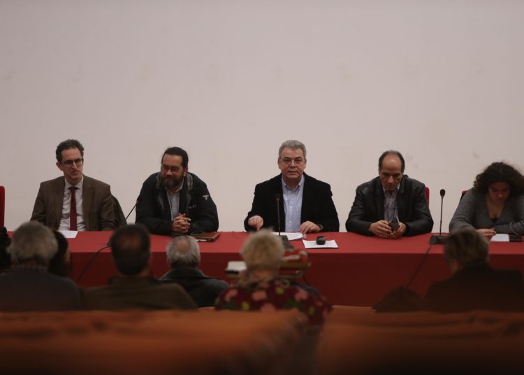 Ασύλληπτες καταγγελίες από καθηγητές του ΑΠΘ: Η ΕΛΑΣ ανάγκασε φοιτήτριες να κατεβάσουν τα παντελόνια και τους φοιτητές να βγάλουν και τα εσώρουχα