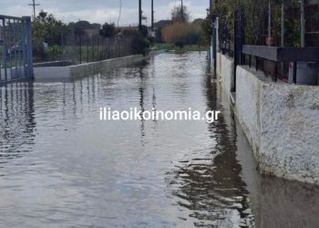 Πύργος: Η έντονη βροχόπτωση μετέτρεψε σε λίμνες τους δρόμους