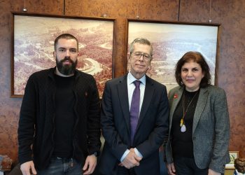 Συνάντηση μελών της Συμπολιτείας Ολυμπίας με τον Πρόεδρο της ΔΟΑ καθηγητή Τσολάκη