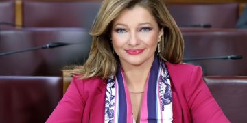 Αυγερινοπούλου: Επαφές & συναντήσεις με Ζαχαράκη και εκπαιδευτικούς για τα Ωνάσεια