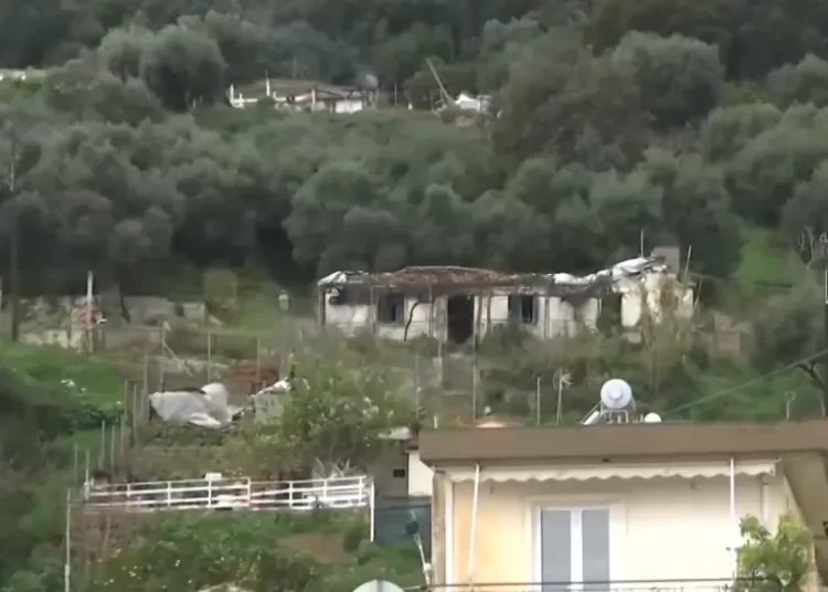 Κατάκολο: Σε απόγνωση οι κάτοικοι-Έχουν ξεσπιτωθεί λόγω του βράχου