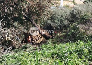 Κατάκολο: Επιχείρηση στερέωσης του επικίνδυνου βράχου και απομάκρυνσης τμήματος