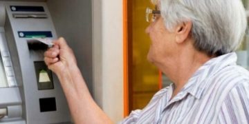 Συντάξεις: “Φιλοδώρημα” περίπου 18 ευρώ τον μήνα …έκρυβαν οι αυξήσεις που διαφήμιζε η κυβέρνηση