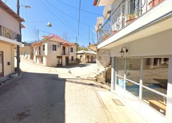 Μπλόκο του Δήμου Ήλιδας στη Μονή Αγίων Θεοδώρων Αροανίας που ζητά τις εκτάσεις του Περιστερίου