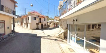 Μπλόκο του Δήμου Ήλιδας στη Μονή Αγίων Θεοδώρων Αροανίας που ζητά τις εκτάσεις του Περιστερίου