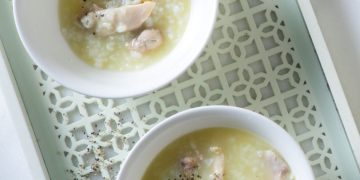 Κοτόσουπα με πράσο, αυγολέμονο