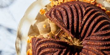 Νηστίσιμο κέικ καρυδιού με σοκολάτα