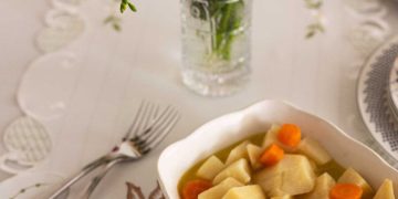 Σελινόριζες λαδερές, σιγοψημένες σε χυμό πορτοκαλιού