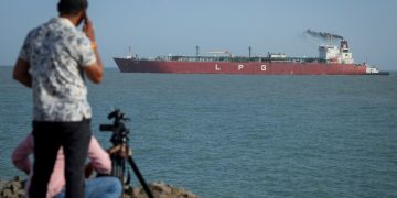 Συνεχίζεται ο πόλεμος για 18 ημέρα-Αλλάζουν τα δεδομένα με τα Στενά του Ορμούζ