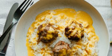 Χοιρινά κεφτεδάκια με σάλτσα πορτοκάλι