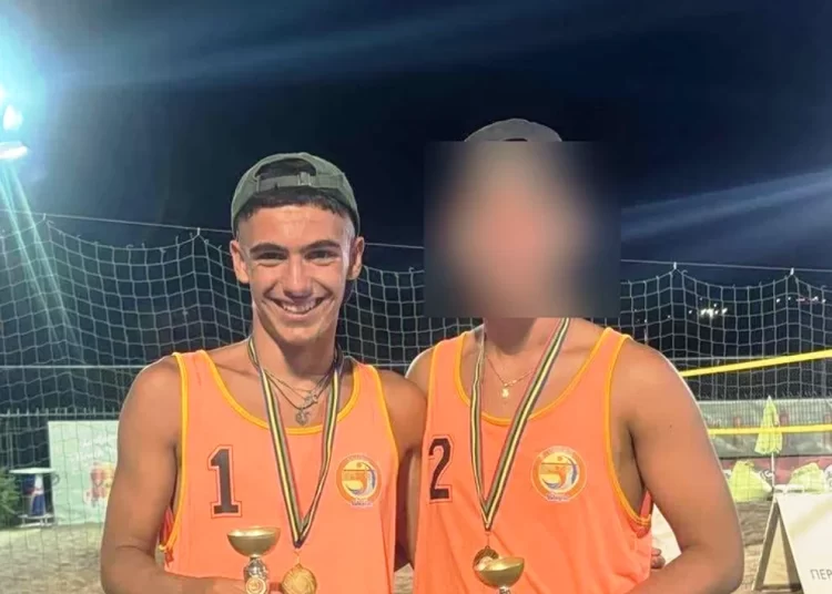 Πύργος: Συγκλονίζει ο πατέρας του 18χρονου που σκοτώθηκε: «Πήγε να απλώσει πετσέτες και βρέθηκε στο κενό»