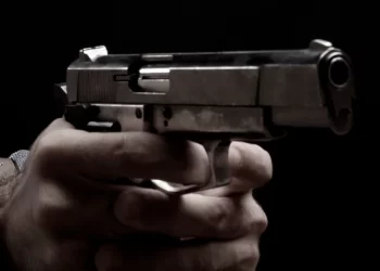 Πάτρα: Έδωσαν ραντεβού για να λύσουν τις διαφορές τους και οι πυροβολισμοί έπαφταν βροχή