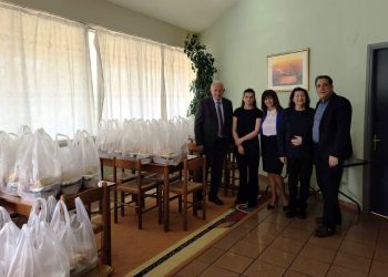 Δήμος Ήλιδας: Προσέφερε γεύμα το Πάσχα σε όσους έχουν ανάγκη