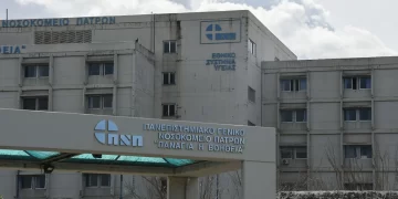 Πάτρα: Μπήκε στο νοσοκομείο, πήρε τα κλειδιά και έκλεψε υπηρεσιακό αυτοκίνητο!