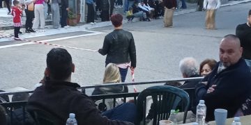 Αθλοπαιδιές στην πλατεία του ΑΜΠΕΛΩΝΑ