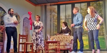 ΛΑΝΘΙ RUN: Στηρίζει τον Πολιτισμό με την παρουσία του στη θεατρική παράσταση «Υπόθεση στην οδό Λουρσίν»