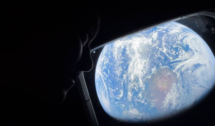 Στο Φεγγάρι η αποστολή Artemis II-Ο άνθρωπος ταξιδεύει πιο μακριά στο Διάστημα από ποτέ