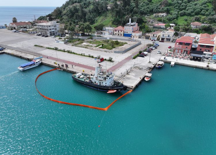 Λιμενικό Ταμείο Κατακόλου: Ειδική ομάδα για αντιμετώπιση θαλάσσιας ρύπανσης