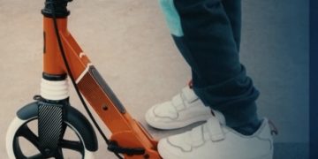 «Είμαστε όλοι συγκλονισμένοι» – Θρήνος στην Ηλεία για τον 13χρονο που σκοτώθηκε με πατίνι