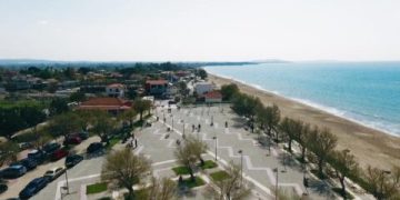 Το Υπουργείο Παιδείας δίνει την πλατεία Κουρούτας στον Δήμο Ήλιδας