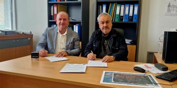 Δήμος Πηνειού: Υπογραφή συμβάσεων 253.372,92€ για νέα οχήματα Πολιτικής Προστασίας