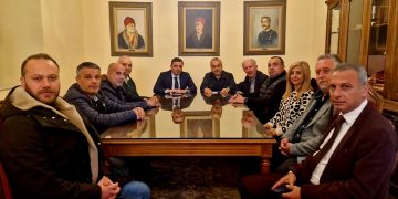 Συνάντηση Δημάρχου Πηνειού Αλέξη Καστρινού με τον Βουλευτή Ηλείας Ανδρέα Νικολακόπουλο