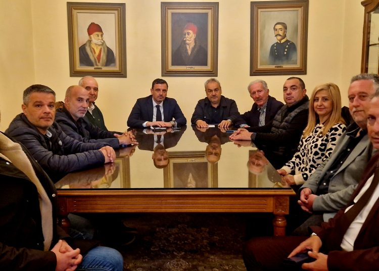 Συνάντηση Δημάρχου Πηνειού Αλέξη Καστρινού με τον Βουλευτή Ηλείας Ανδρέα Νικολακόπουλο