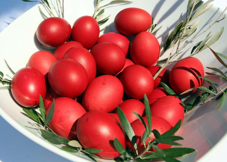 Mεγάλη Εβδομάδα & Πάσχα: Έθιμα και συμβολισμοί της ελληνικής παράδοσης