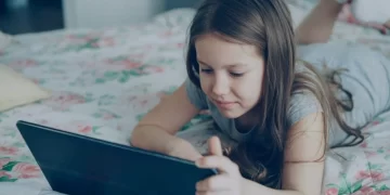 Eλλάδα: Ανακουφισμένοι οι γονείς από την απαγόρευση χρήσης social media σε παιδιά κάτω των 15 ετών