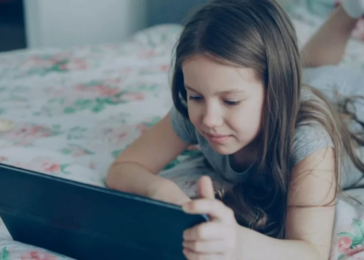 Eλλάδα: Ανακουφισμένοι οι γονείς από την απαγόρευση χρήσης social media σε παιδιά κάτω των 15 ετών