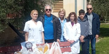 O Σύλλογος Τραπεζικών Ν.Ηλείας παρέδωσε τρόφιμα στο άσυλο ¨Νέα Βασιλειάς¨ Πύργου