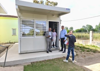 Σε προκατασκευασμένες αίθουσες το Ειδικό Σχολείο Λεχαινών & το Δημοτικό Σχολείο Μυρσίνης
