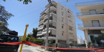 Ηλιούπολη: Πώς η πίεση των Πανελληνίων εξουθενώνει τους εφήβους – Ο ρόλος των γονιών