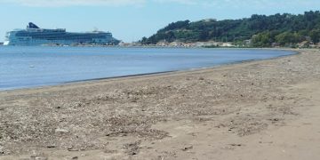 Παραλία Κατακόλου-Αλκυώνας: Ακαθάριστη η παραλία εν όψει καλοκαιριού