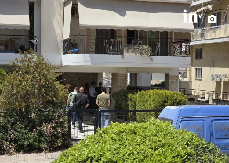 Πέθανε και η δεύτερη 17χρονη που έπεσε από τον 6ο όροφο της πολυκατοικίας στην Ηλιούπολη