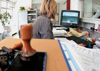 Δημόσιο: Αλλαγές στην εξυπηρέτηση πολιτών – Υπεύθυνη δήλωση αντί πολλών δικαιολογητικών
