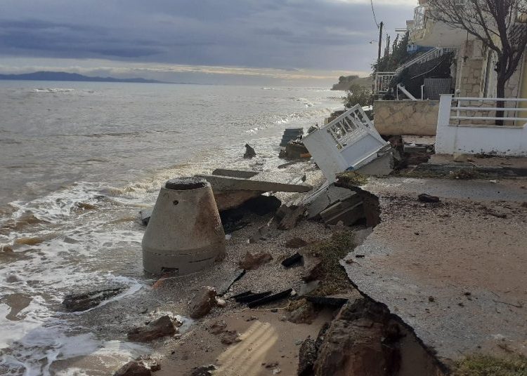 H Περιφέρεια Δ.Ελλάδας εκπονεί σχέδιο για διαχείριση της παράκτιας ζώνης