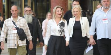 ¨Ελπίδα για τη Δημοκρατία¨ το όνομα του κόμματος Καρυστιανού-«Όσοι εγκλημάτησαν, η τιμωρία τους πλησιάζει» είπε ο Θανάσης Αυγερινός