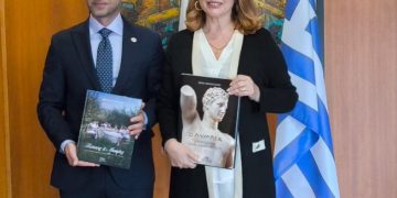 Στην Ολυμπία η Άντζελα Γκερέκου-Συνάντηση με Δήμαρχο για την ανάδειξη της περιοχής