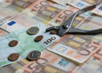 «Η Ελλάδα παραμένει φτωχότερη χώρα της ΕΕ μαζί με τη Βουλγαρία»
