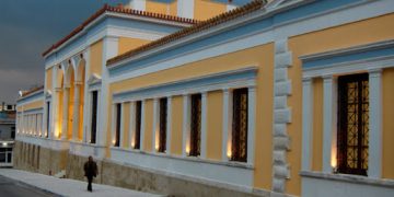 ΠΥΡΓΟΣ: Έρημη πόλη το τριήμερο. Εκατοντάδες έφυγαν κανείς δεν ήλθε!