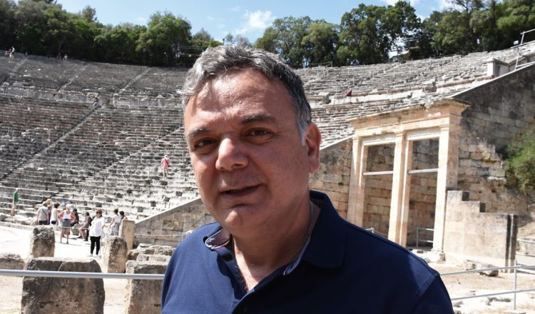 Σκάνδαλο Πολεοδομιών: Ποια είναι η υπάλληλος που σχετίζεται με την παραίτηση Διδασκάλου