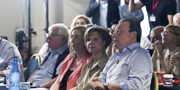 ΣΥΡΙΖΑ: “Επόμενη μέρα” μετά τη μεγάλη πλειοψηφία για τη συμπόρευση με το κόμμα του Αλέξη Τσίπρα
