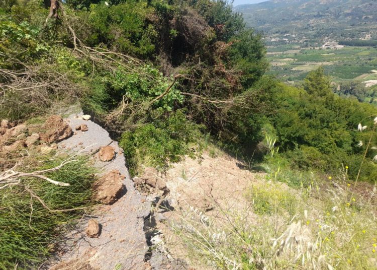 Βελτιώνεται η πρόσβαση στις κατασκηνώσεις Φρίξας μετά από εργασίες του Δήμου